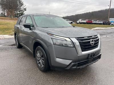 Used 2023 Nissan Pathfinder - photo 1