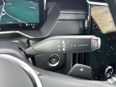 Used 2025 GMC Acadia - photo 1