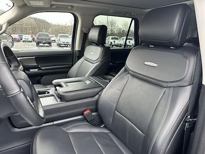 Used 2025 Ford Expedition - photo 1