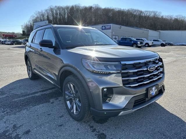 New 2025 Ford Explorer - photo 12