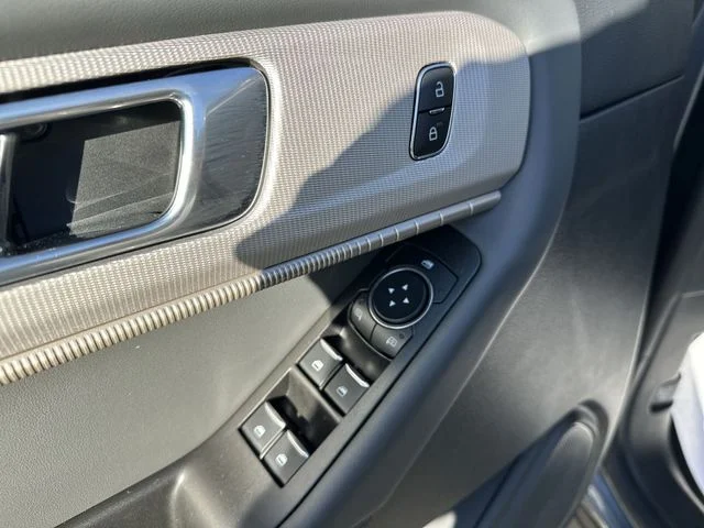New 2025 Ford Explorer - photo 18