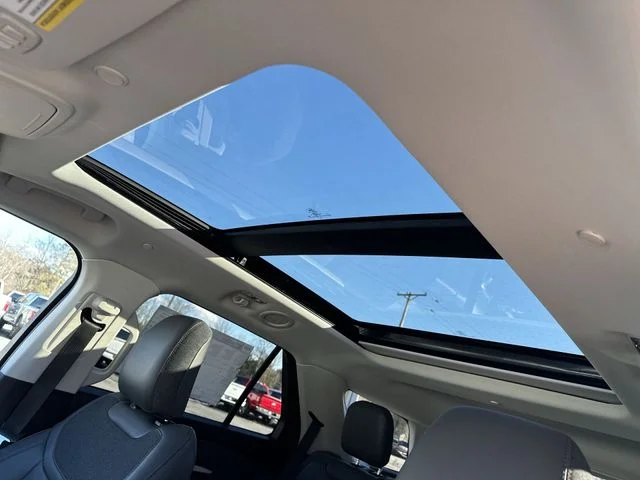 New 2025 Ford Explorer - photo 19