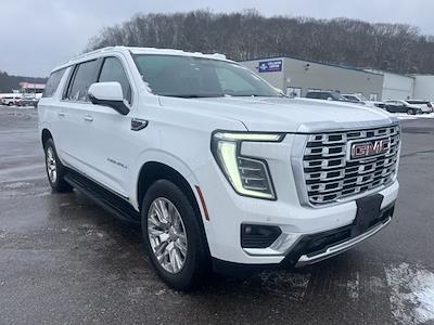 Used 2025 GMC Yukon XL - photo 1