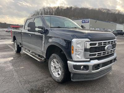 Used 2025 Ford F-250 - photo 1