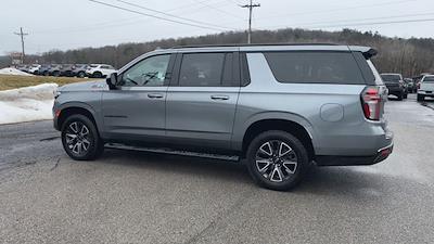 Used 2022 Chevrolet Suburban - photo 1