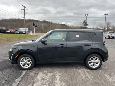 Used 2024 Kia Soul - photo 1