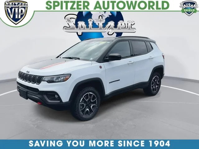 Used 2025 Jeep Compass - photo 5
