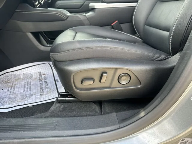 Used 2026 GMC Terrain - photo 5