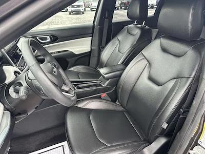 Used 2024 Jeep Compass - photo 2