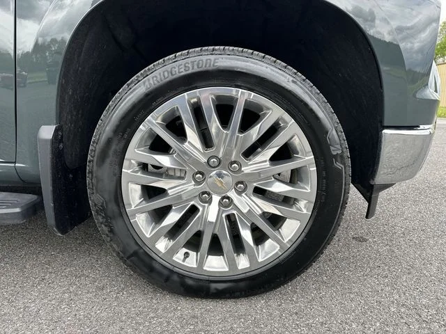 Used 2025 Chevrolet Silverado 1500 - photo 22
