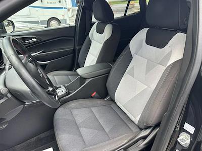 2024 Chevrolet Trax FWD SUV for sale #3384DFX - photo 2