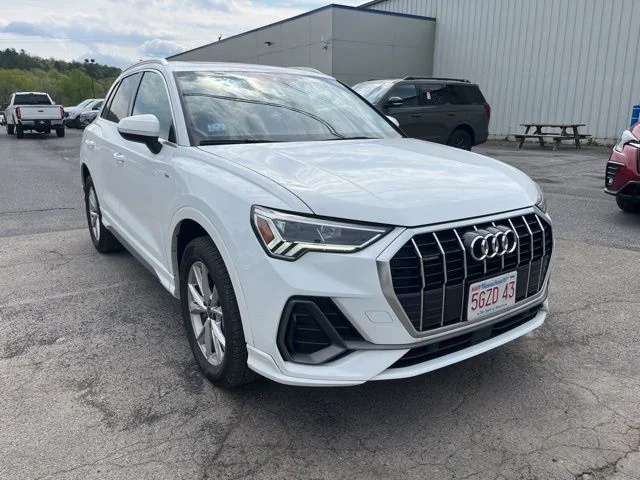 Used 2025 Audi Q3 - photo 1