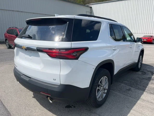 Used 2023 Chevrolet Traverse - photo 5
