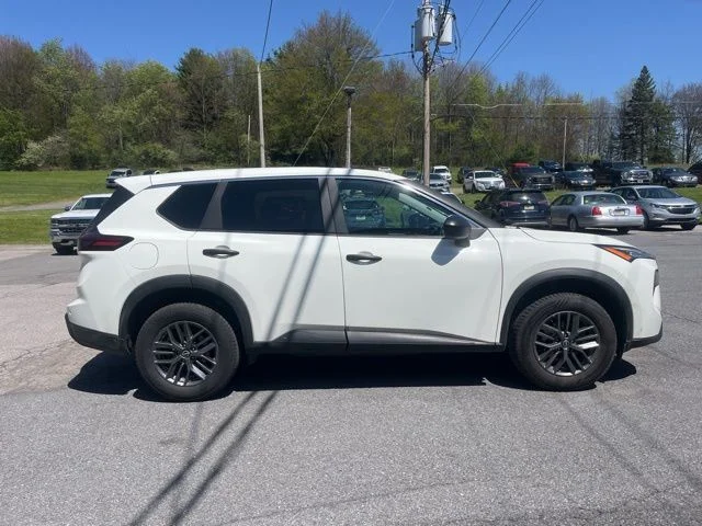 Used 2024 Nissan Rogue - photo 5