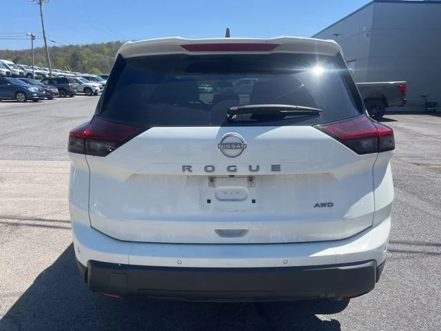 Used 2024 Nissan Rogue - photo 7