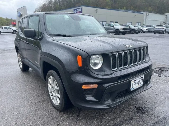 Used 2023 Jeep Renegade - photo 1