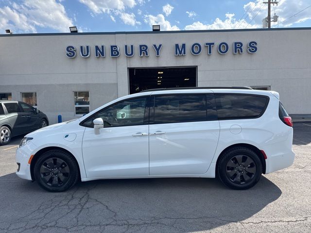 Used 2020 Chrysler Pacifica - photo 1