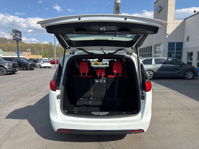 Used 2020 Chrysler Pacifica - photo 6