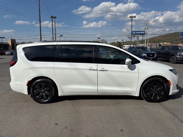 Used 2020 Chrysler Pacifica - photo 9