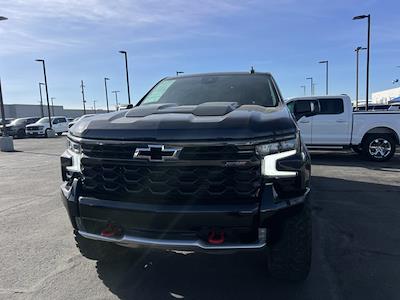 Used 2024 Chevrolet Silverado 1500 - photo 1