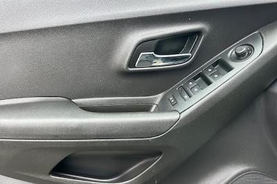 Used 2018 Chevrolet Trax - photo 1