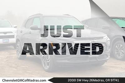 Used 2024 Chevrolet Trailblazer - photo 1