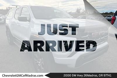 Used 2023 GMC Canyon - photo 1