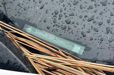 Used 2021 GMC Acadia - photo 1