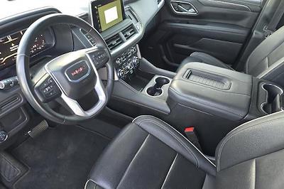 Used 2024 GMC Yukon - photo 1