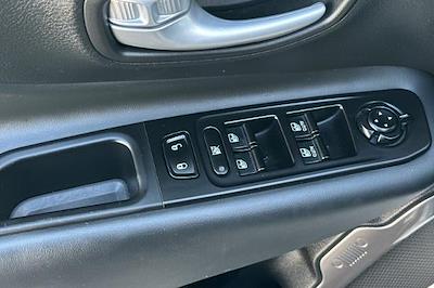 Used 2023 Jeep Renegade - photo 1