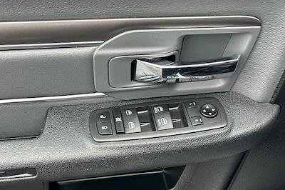 Used 2024 Ram 1500 Classic - photo 1