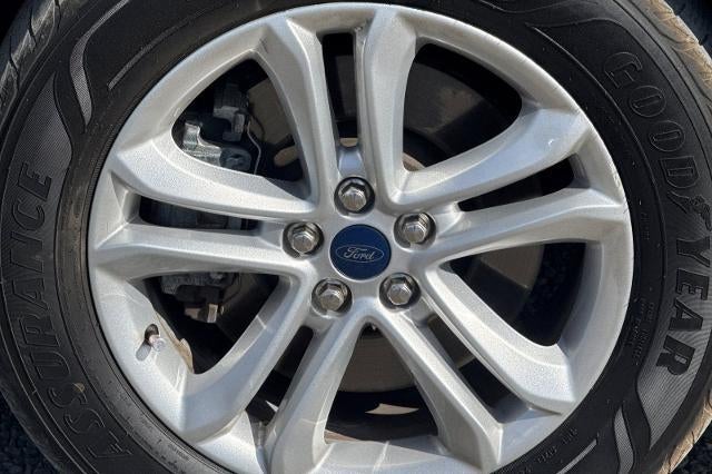 Used 2020 Ford Edge - photo 46