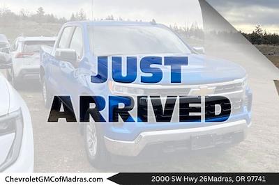 Used 2025 Chevrolet Silverado 1500 - photo 1
