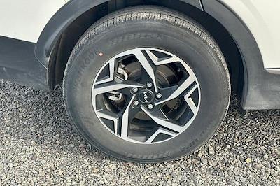 Used 2025 Kia Sportage - photo 1