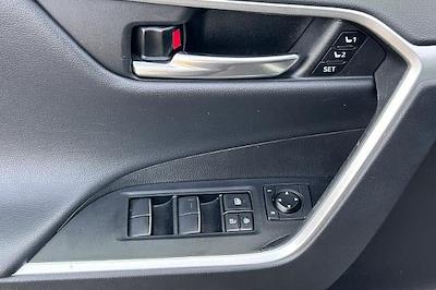 Used 2021 Toyota RAV4 - photo 1