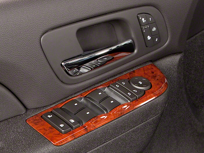 Used 2011 GMC Yukon - photo 1