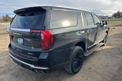 Used 2026 GMC Yukon XL - photo 1