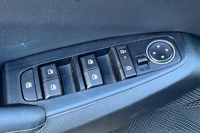 Used 2025 Kia Seltos - photo 1