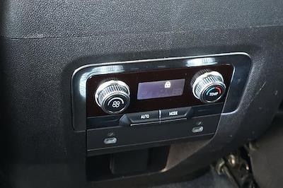 Used 2024 GMC Yukon - photo 1