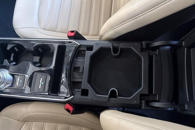 Used 2020 Ford Edge - photo 32