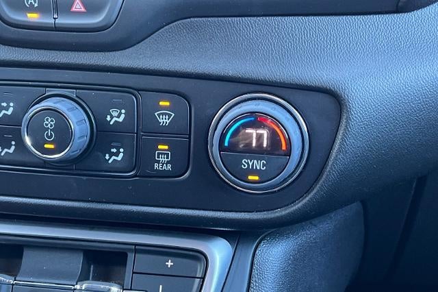 Used 2024 GMC Terrain - photo 31