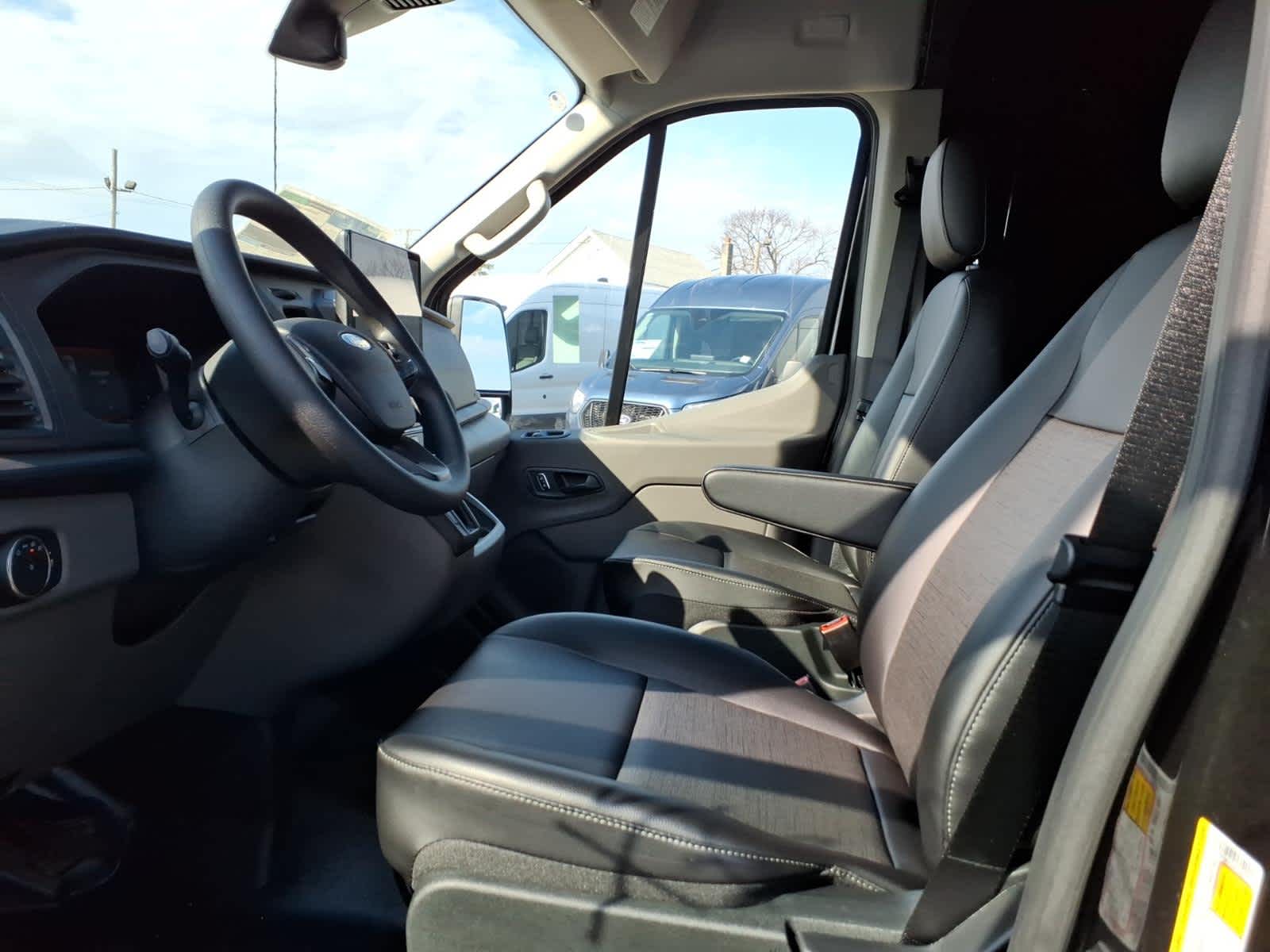 New 2026 Ford Transit 250 - photo 12