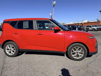 Used 2021 Kia Soul - photo 1