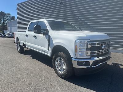 Used 2025 Ford F-250 - photo 1