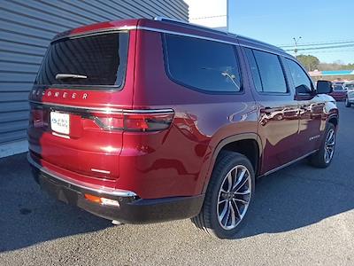 Used 2022 Jeep Wagoneer - photo 1
