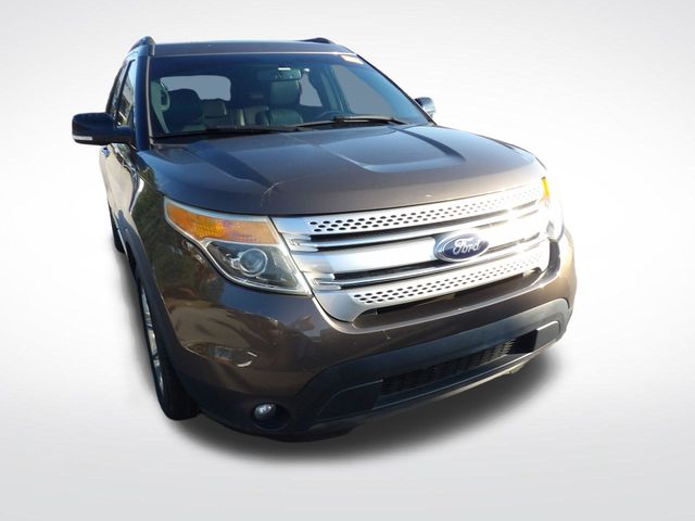 Used 2015 Ford Explorer - photo 2