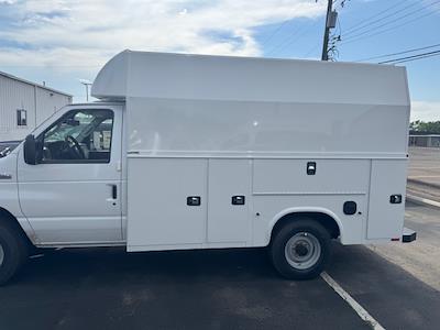 New 2026 Ford E-350 - photo 1