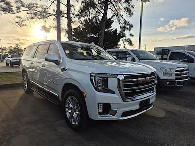Used 2023 GMC Yukon XL - photo 1