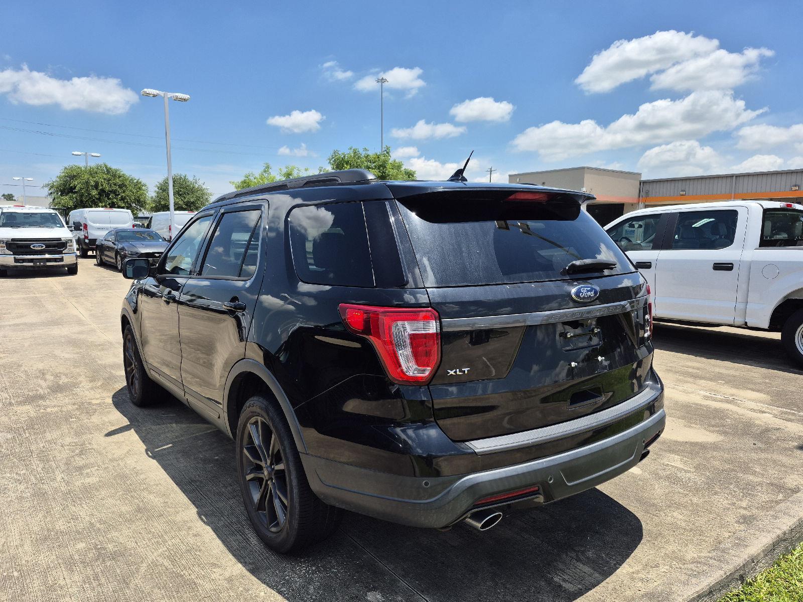 Used 2018 Ford Explorer - photo 6