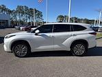 2022 Toyota Highlander AWD SUV for sale #F072220 - photo 5